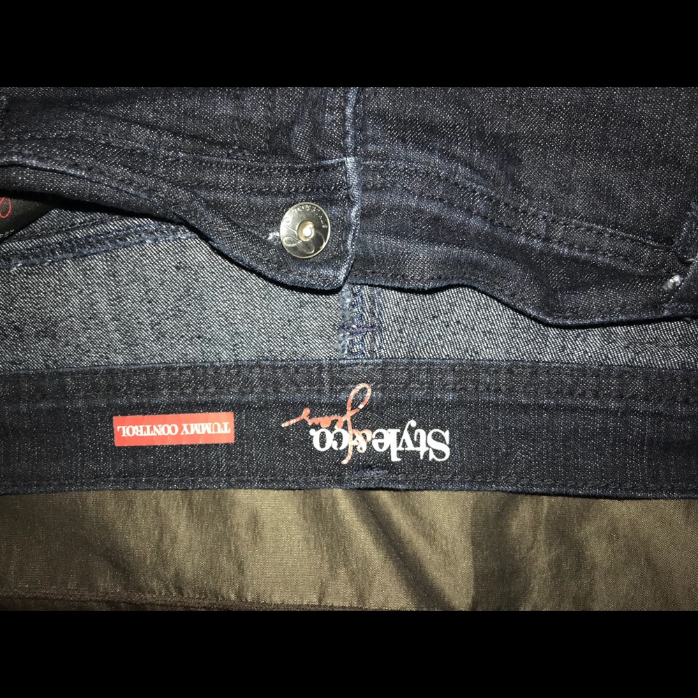 Jeans - Picture 3 of 3